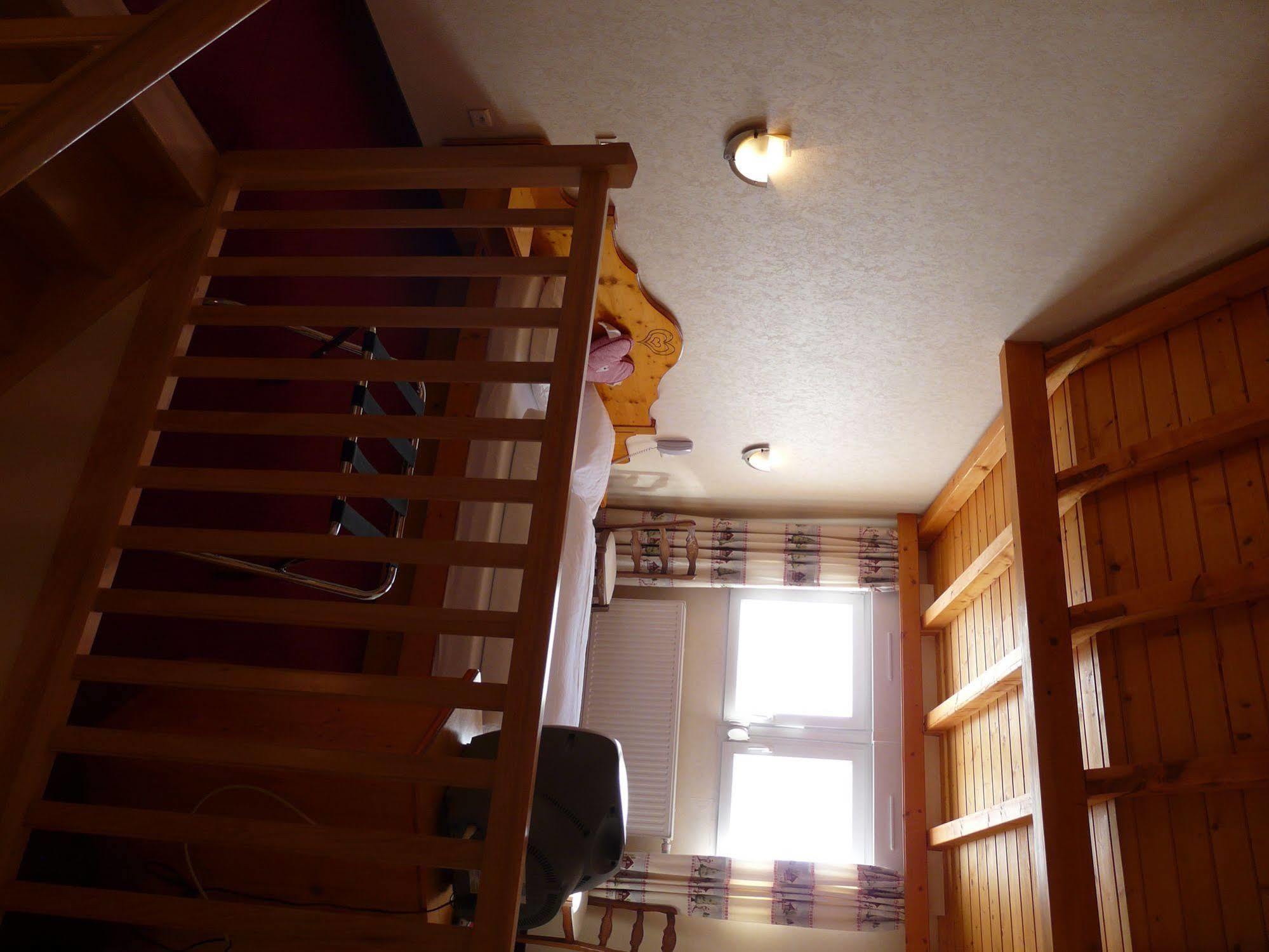 Restaurant La Petite Alsace Hotel 3*